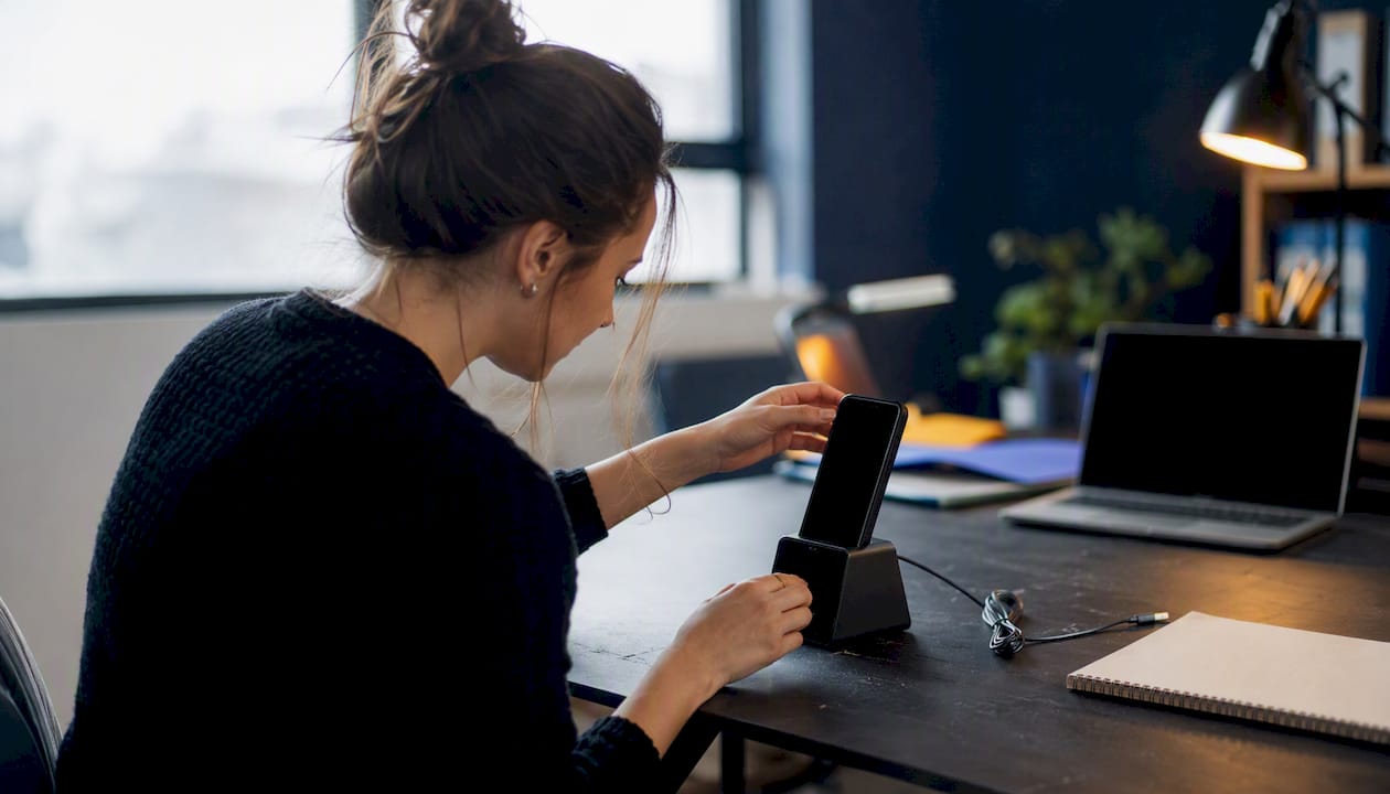 Mobile device setup for UX testing in modern workspace